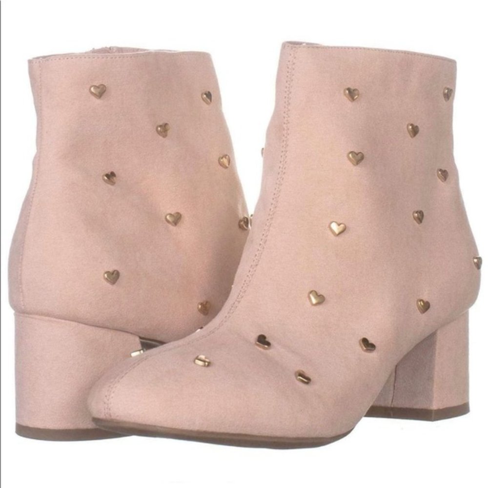BAR 111 Jadine Heartbreaker Pink Blush Suede Embellished Heart Ankle Bootie 8